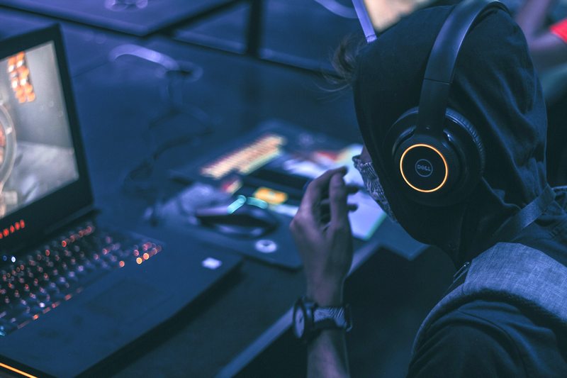 Виртуальный Ренессанс: Как цифровые активы меняют ландшафт социальных сетей